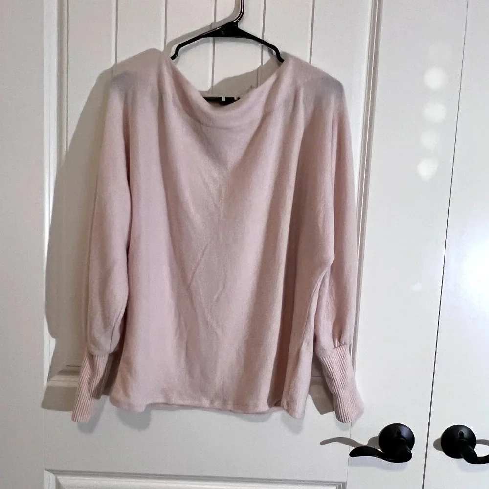 H by Bordeaux Dolman Bat sleeve Soft and Lightweight Sweater - Picture 1 of 3